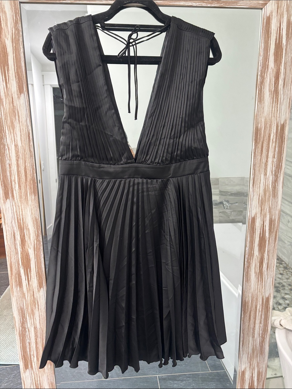 Abercrombie & Fitch Black Deep V-Neck Pleated mini Dress